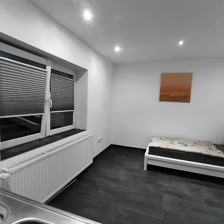 Modernes Einzimmer Appartement *