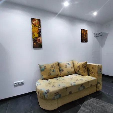 Modernes Einzimmer * Hügelsheim