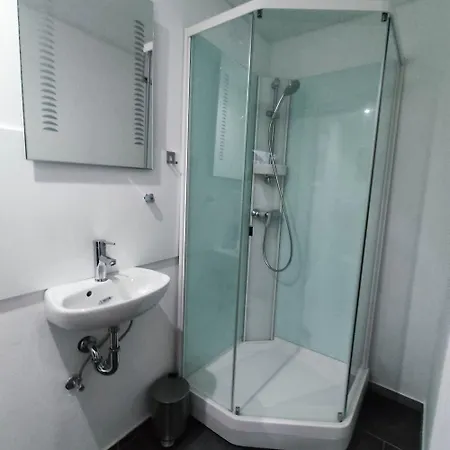 Appartement Modernes Einzimmer *