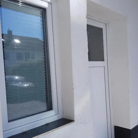 Modernes Einzimmer * Hügelsheim